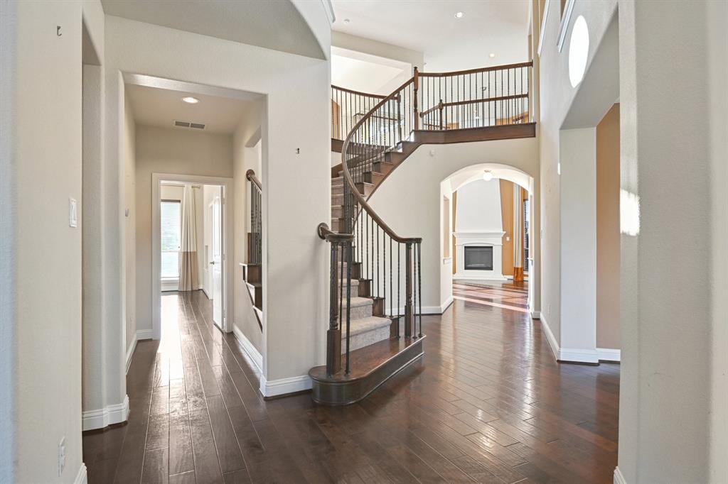 6935 Sea Harbor Drive