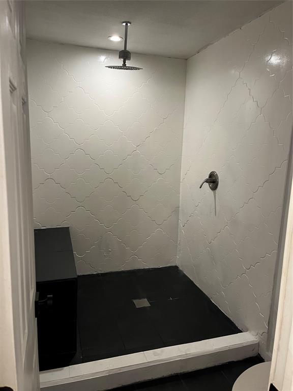 Forest Hills 09 - Residential