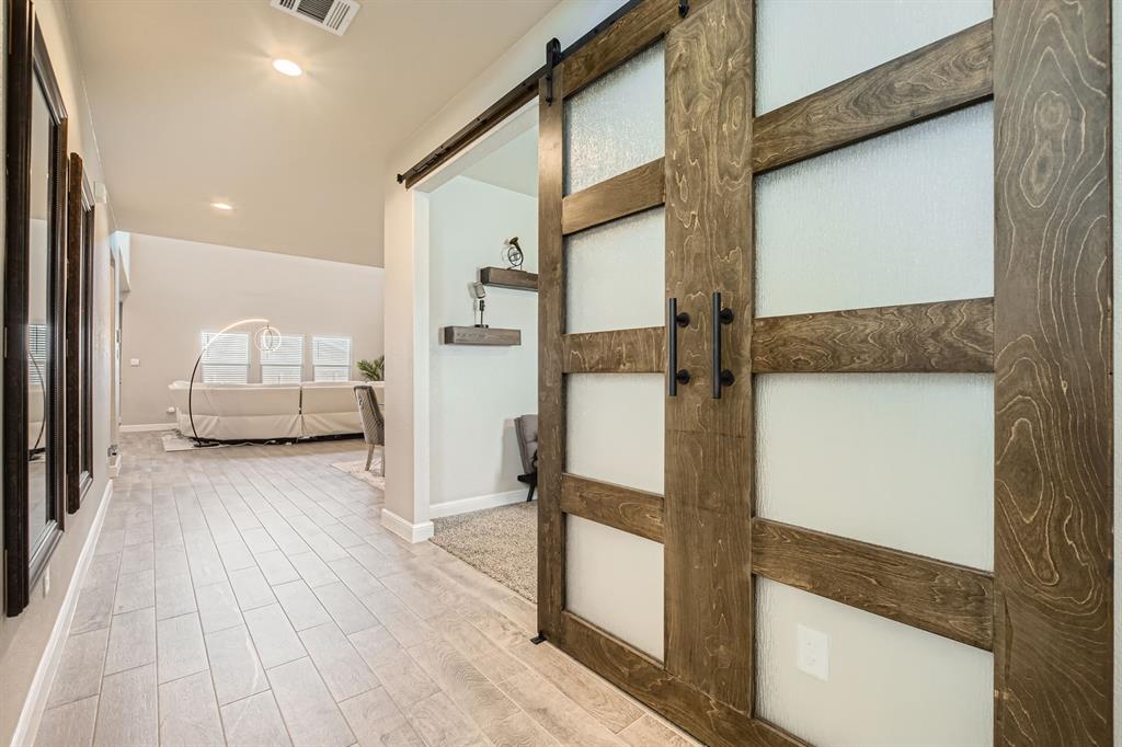1225 Elmwood Drive