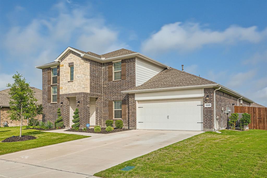 1225 Elmwood Drive