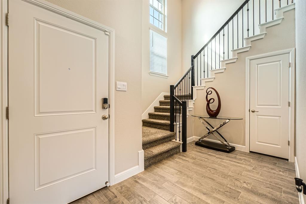 1225 Elmwood Drive