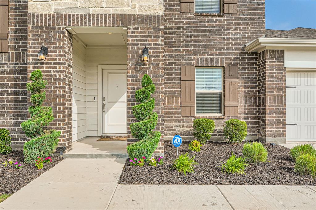 1225 Elmwood Drive
