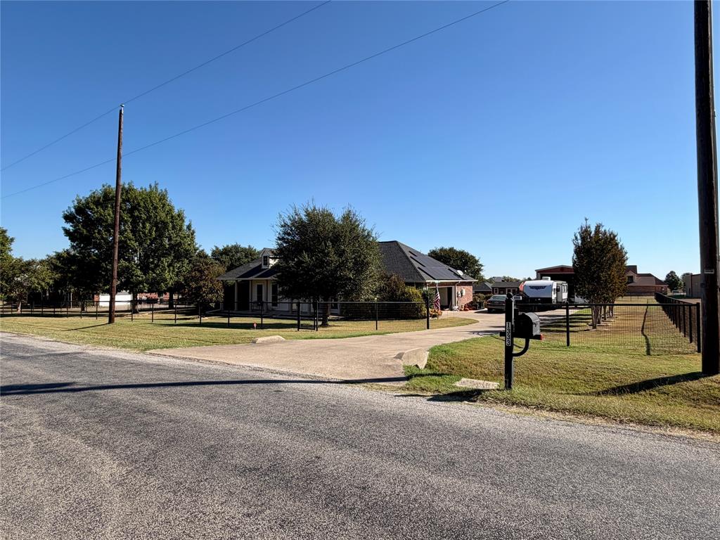 1333 E Highland Road