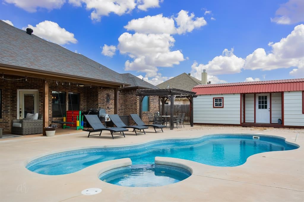 5041 Velta Lane