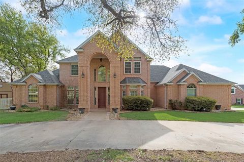 135 Woodstream Court Cresson TX 76035