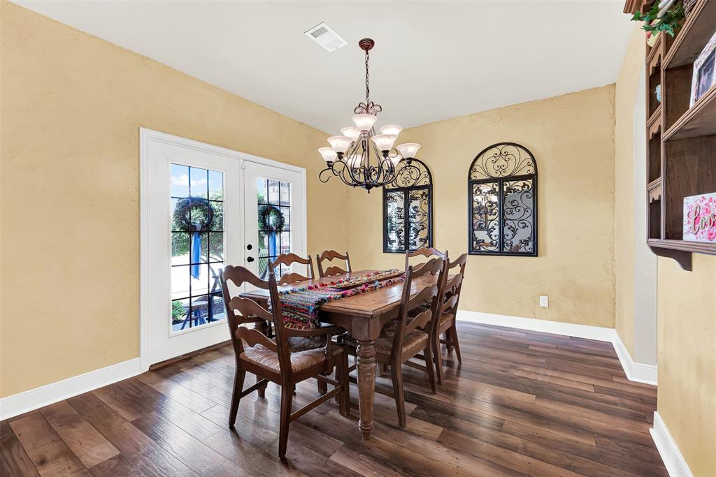 3024 Greenway Drive