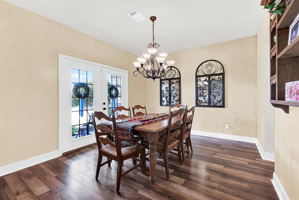 3024 Greenway Drive
