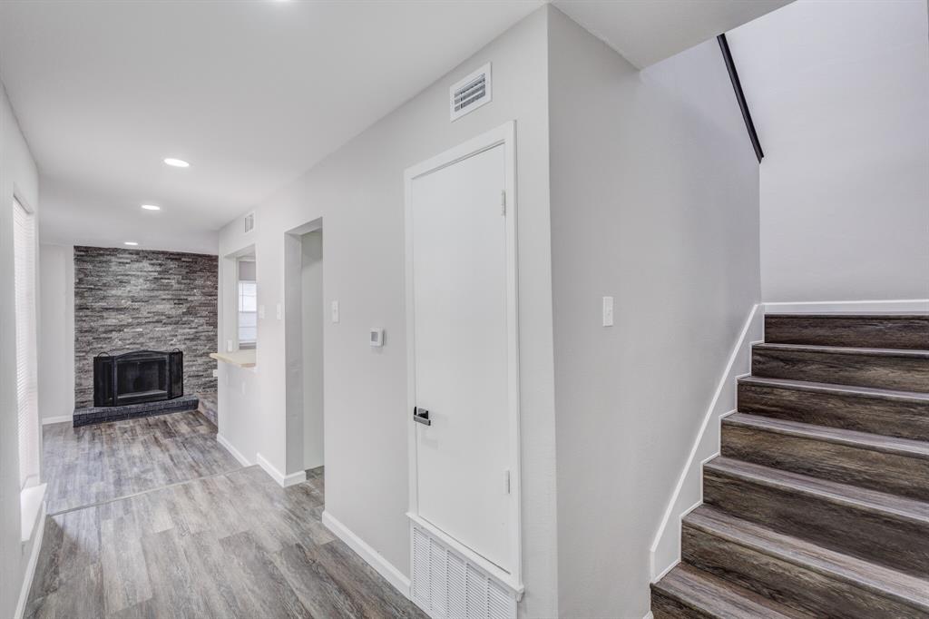 9226 Emberglow Lane