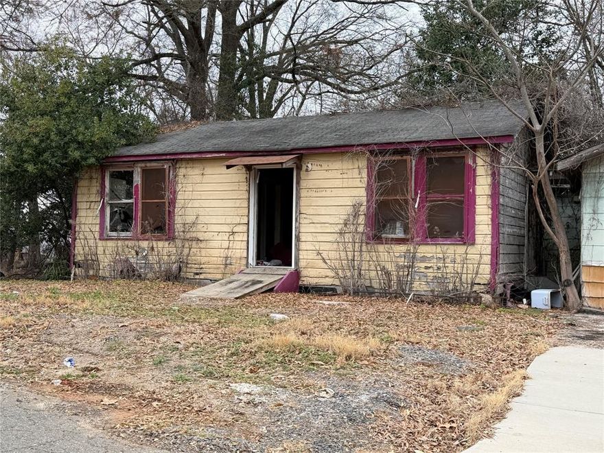 Investor Special – Two Homes, One Incredible Opportunity!

Unlock the potential with this rare chance to acquire two residences on one generous lot. Whether you’re looking to renovate and resell, add to your rental portfolio, or create a dual-income property, this setup offers serious upside.

Situated on a spacious lot with backyard space, the property provides a solid starting point for a value-add transformation. Both homes are being sold as-is with no repairs to be made by the seller, and significant repairs will be required, making this an ideal project for investors or buyers ready to take on a full renovation. All offers welcomed and encouraged!