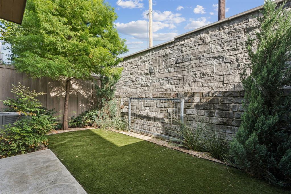 Grbk Bluffview Add - Residential