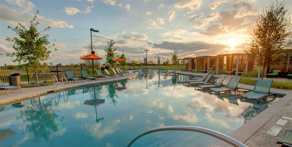 WINDSONG RANCH 71s - Residential