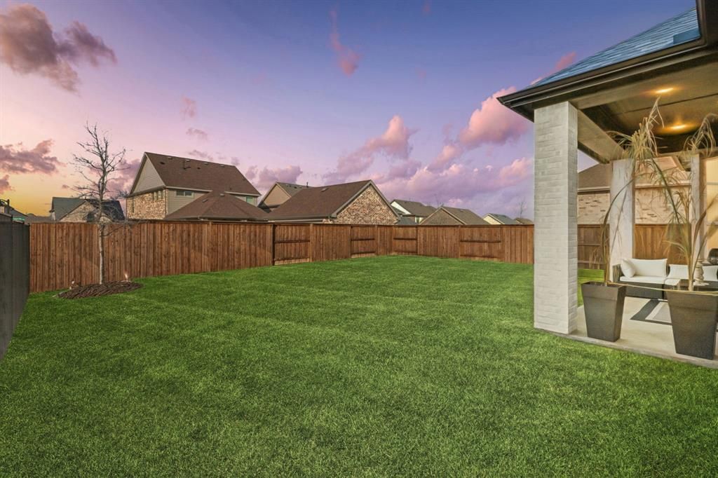 Photo of 1812 Mcdougall Creek, Van Alstyne, TX 75495 (MLS # 21194168)