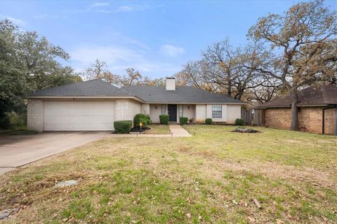 2333 Jenson Circle Fort Worth TX 76112