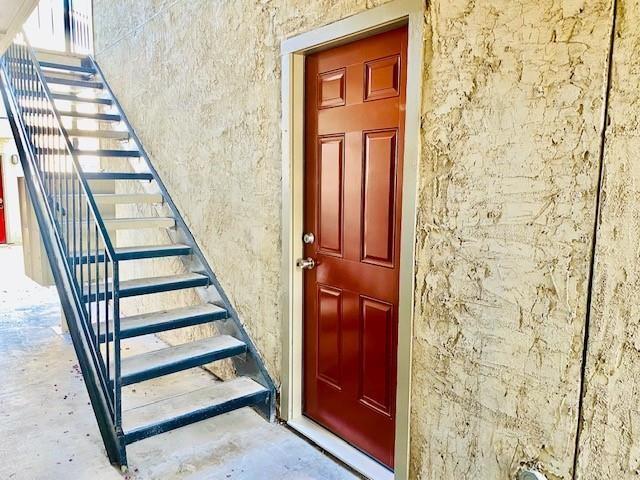 Hillcrest Hollows Condos - Residential