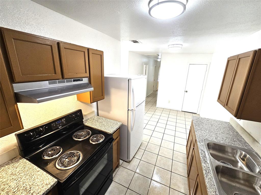 Polytechnic Heights Add - Residential Lease