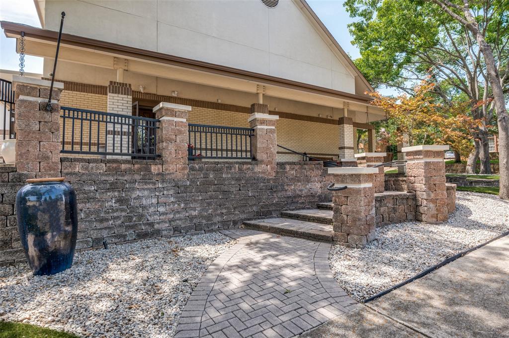 2306 Sheffield Square