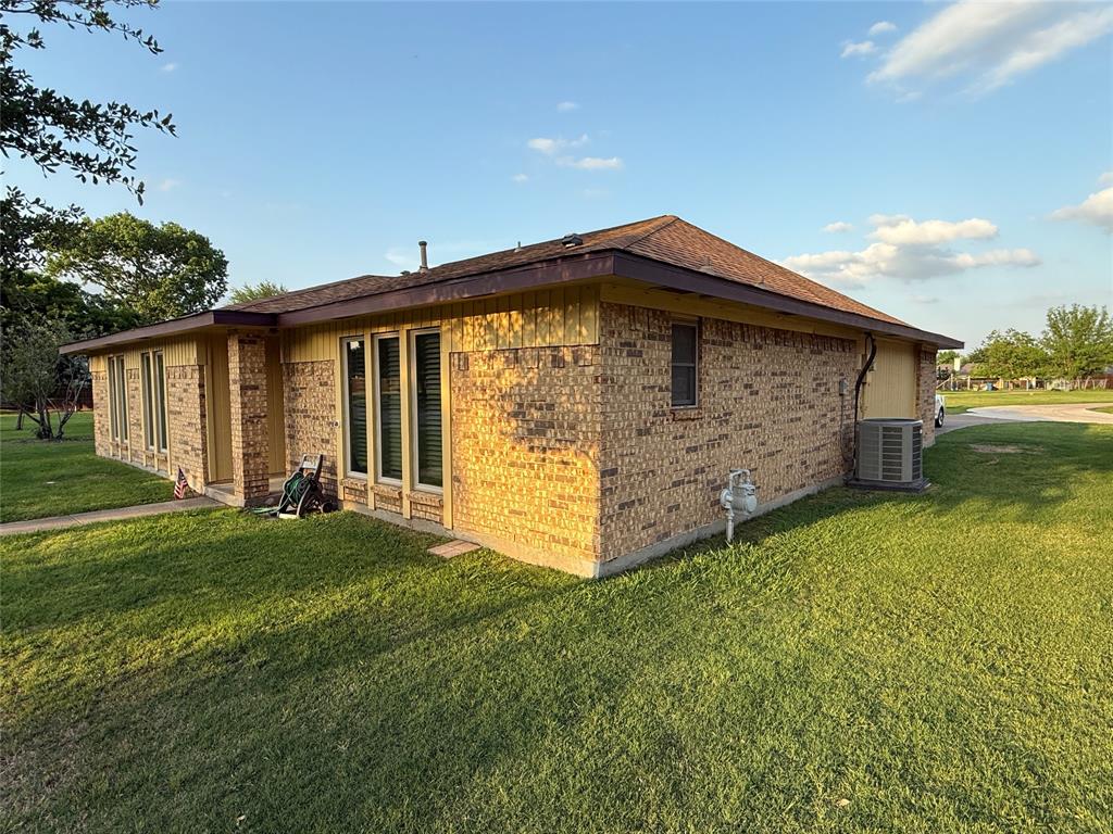 318 Edgewood Drive