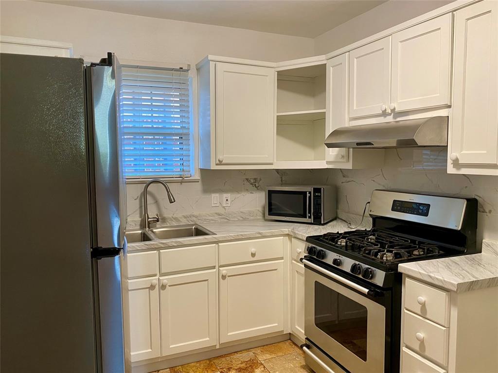 Lakewood Heights - Residential Lease