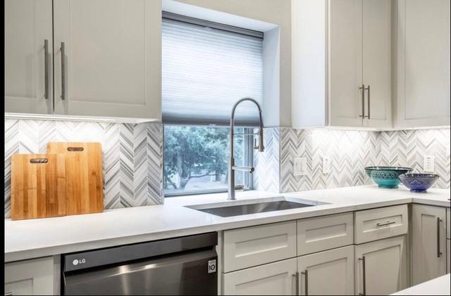 4113 Lafayette Street