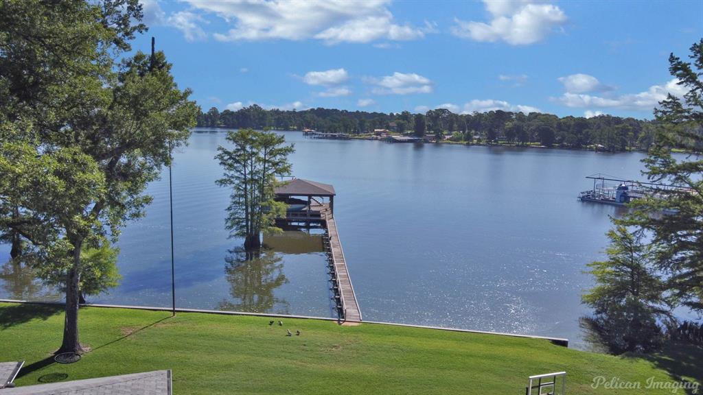 5305 S Lakeshore Drive