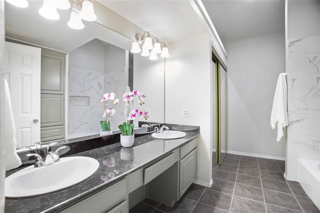 Montfort Twnhms - Residential