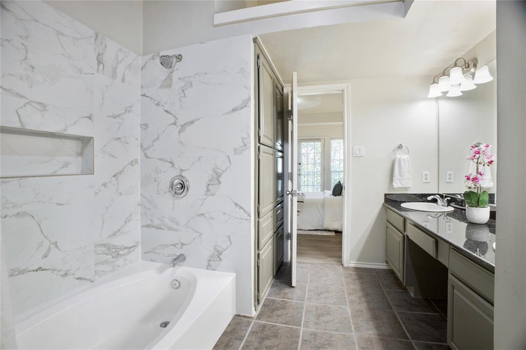 Montfort Twnhms - Residential