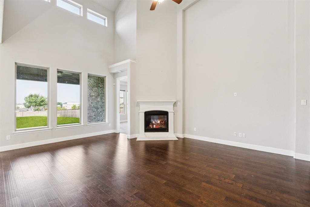 13557 Carmenita Drive