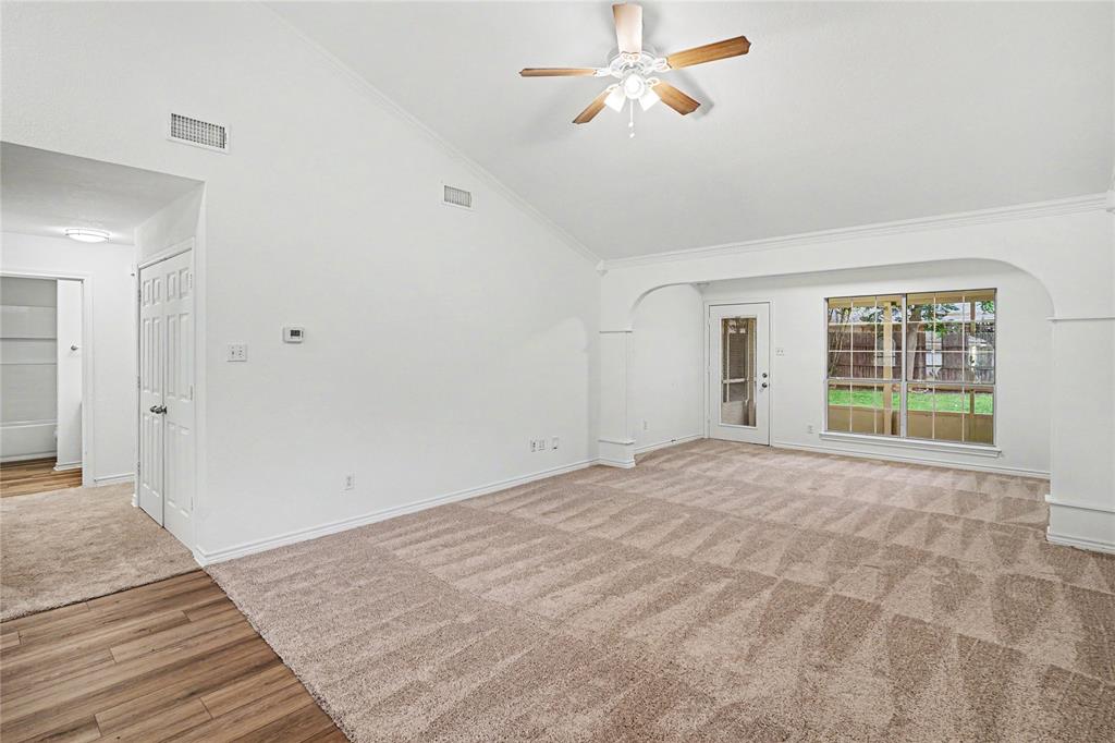 1504 Clover Lane