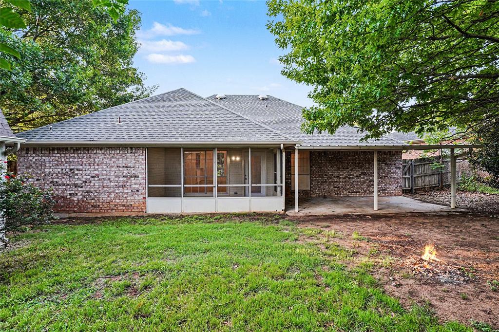 1504 Clover Lane