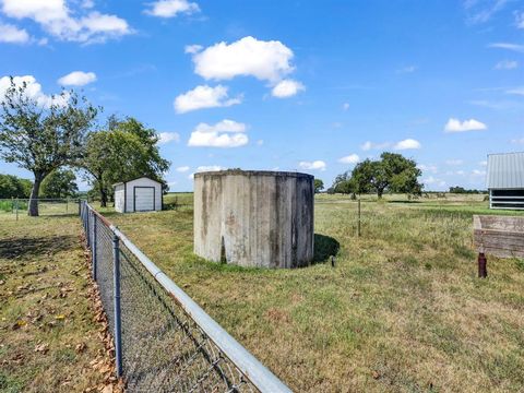 Tiny photo for 5108 Woodard Avenue, Cleburne, TX 76033 (MLS # 21201032)