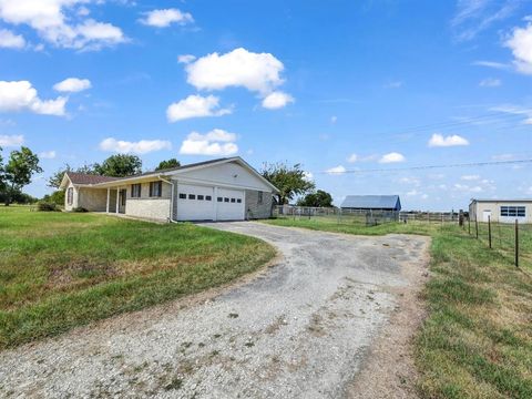 Tiny photo for 5108 Woodard Avenue, Cleburne, TX 76033 (MLS # 21201032)