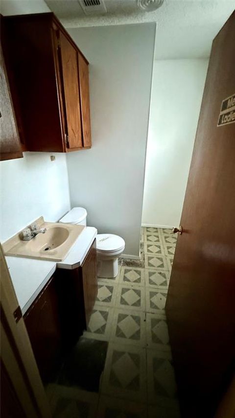 Tiny photo for 5108 Woodard Avenue, Cleburne, TX 76033 (MLS # 21201032)