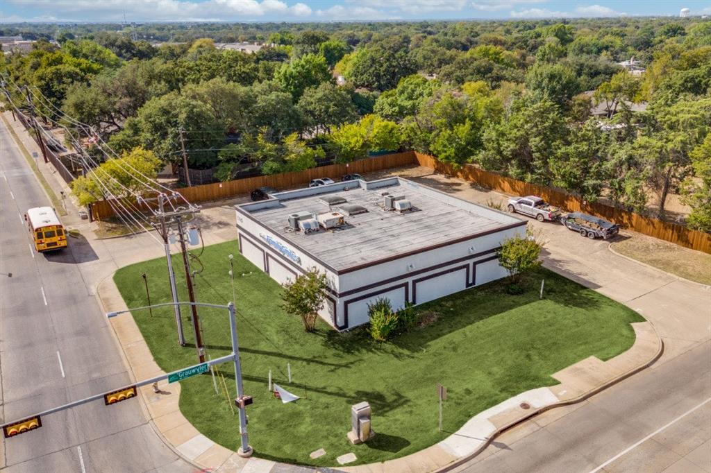 Legends - Commercial Sale