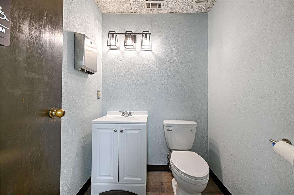 Legends - Commercial Sale