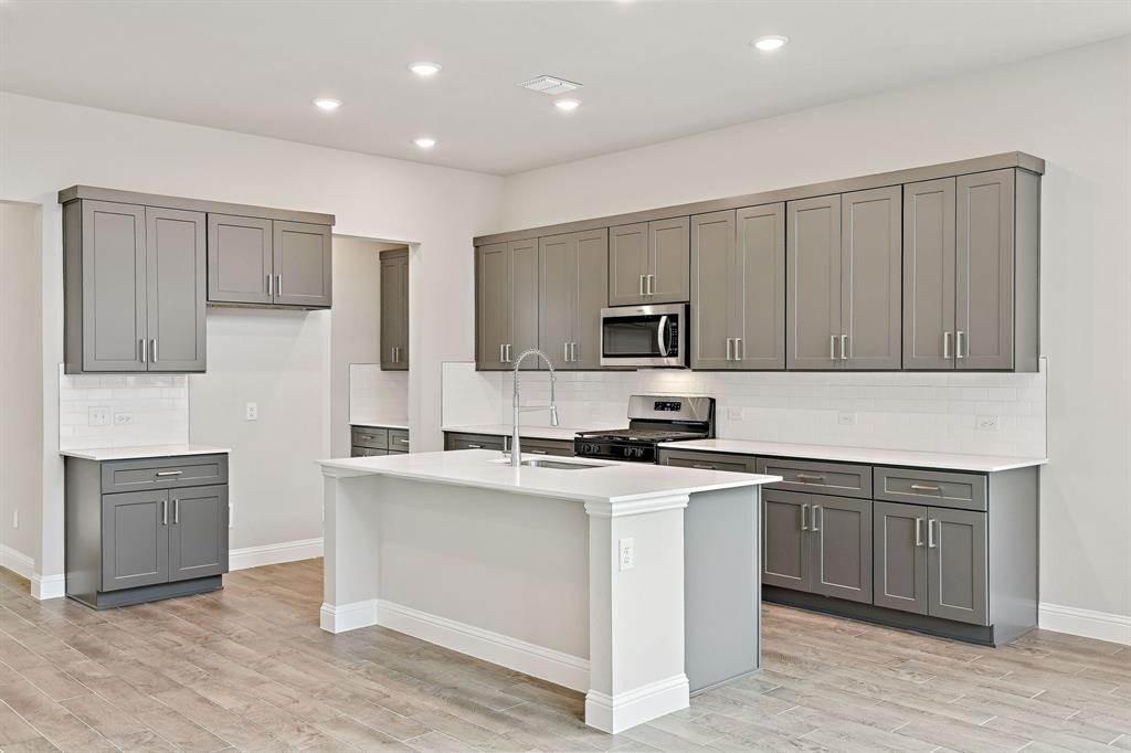 1426 Greenbriar Boulevard