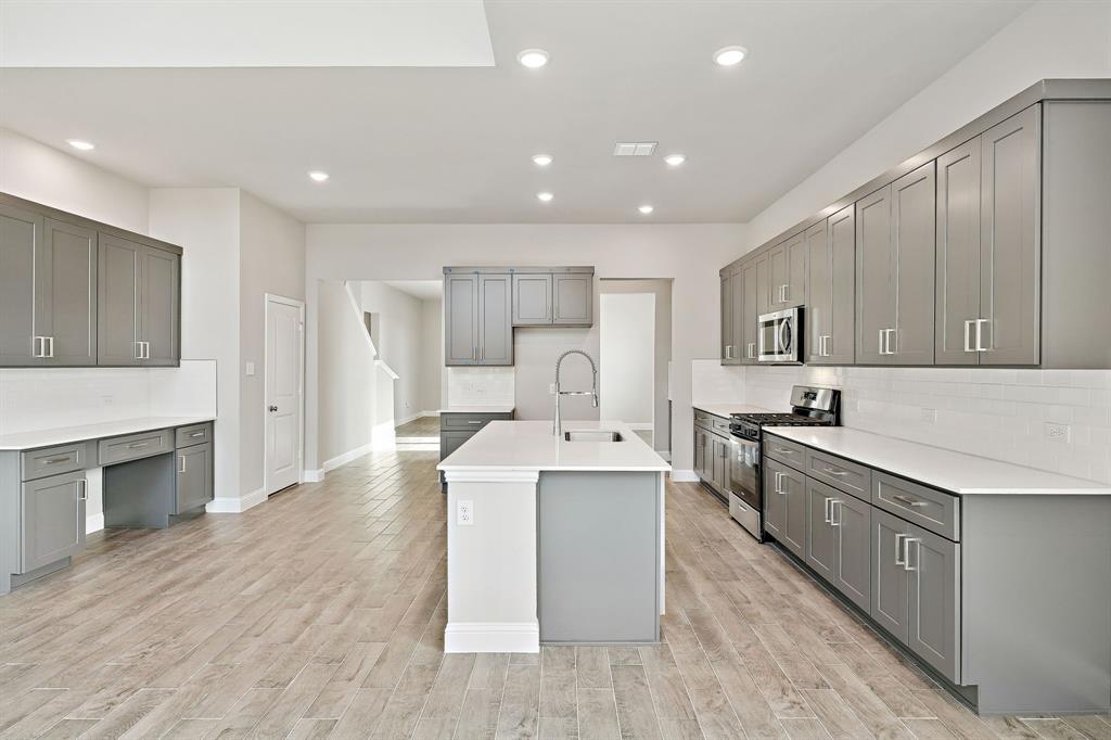 Venetian - Residential