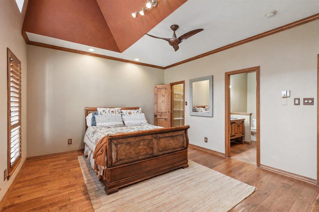 Royale Orleans East Condo - Residential