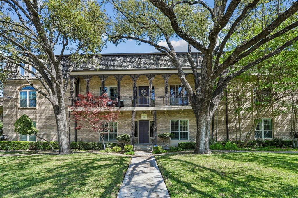 Royale Orleans East Condo - Residential