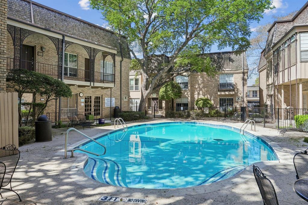 Royale Orleans East Condo - Residential