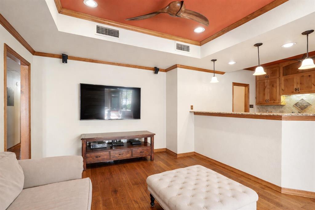 Royale Orleans East Condo - Residential