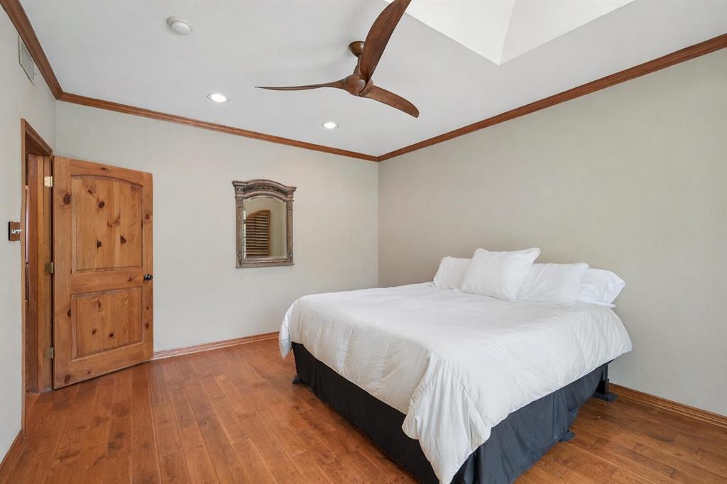 Royale Orleans East Condo - Residential