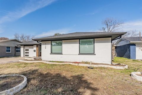 A home in Farmers Branch