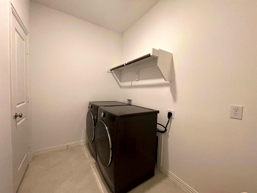 Station Ph 1 - Residential Lease