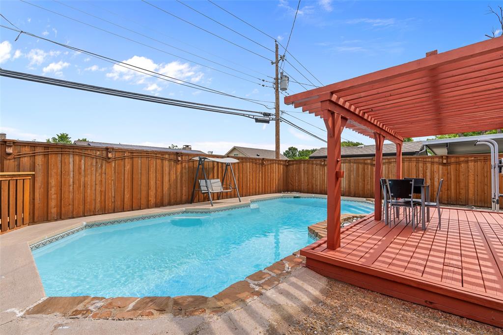 2505 Laurel Lane
