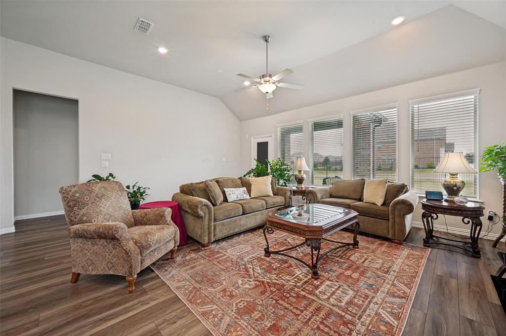 1813 Pecos Drive