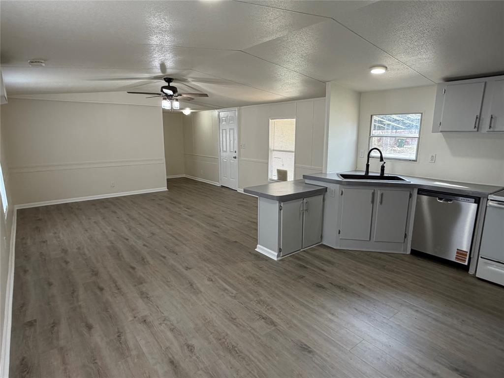 3601 Hedge Row Street