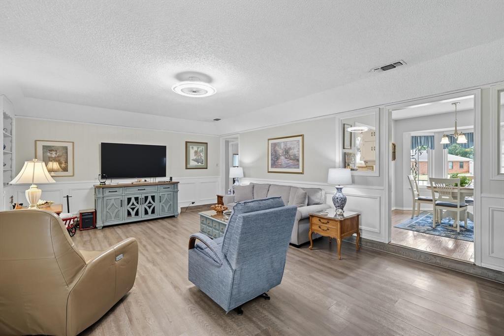 2504 Westpark Way Circle