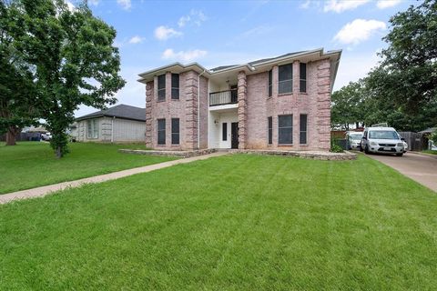 A home in Kennedale