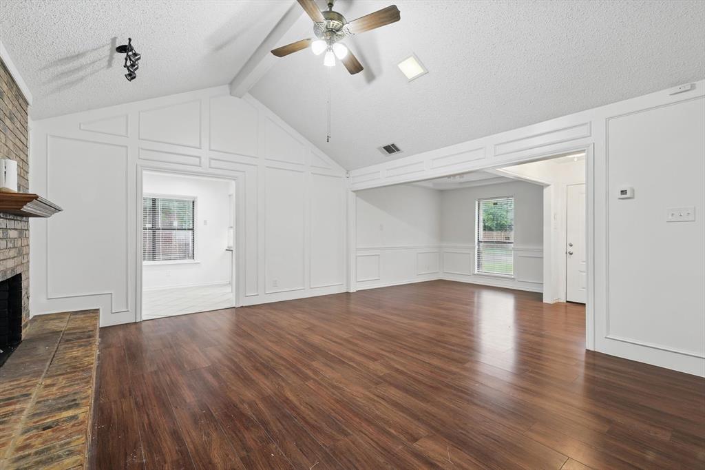 813 Leslie Lane