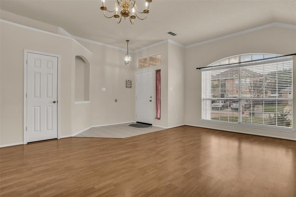 5621 Creekhollow Drive